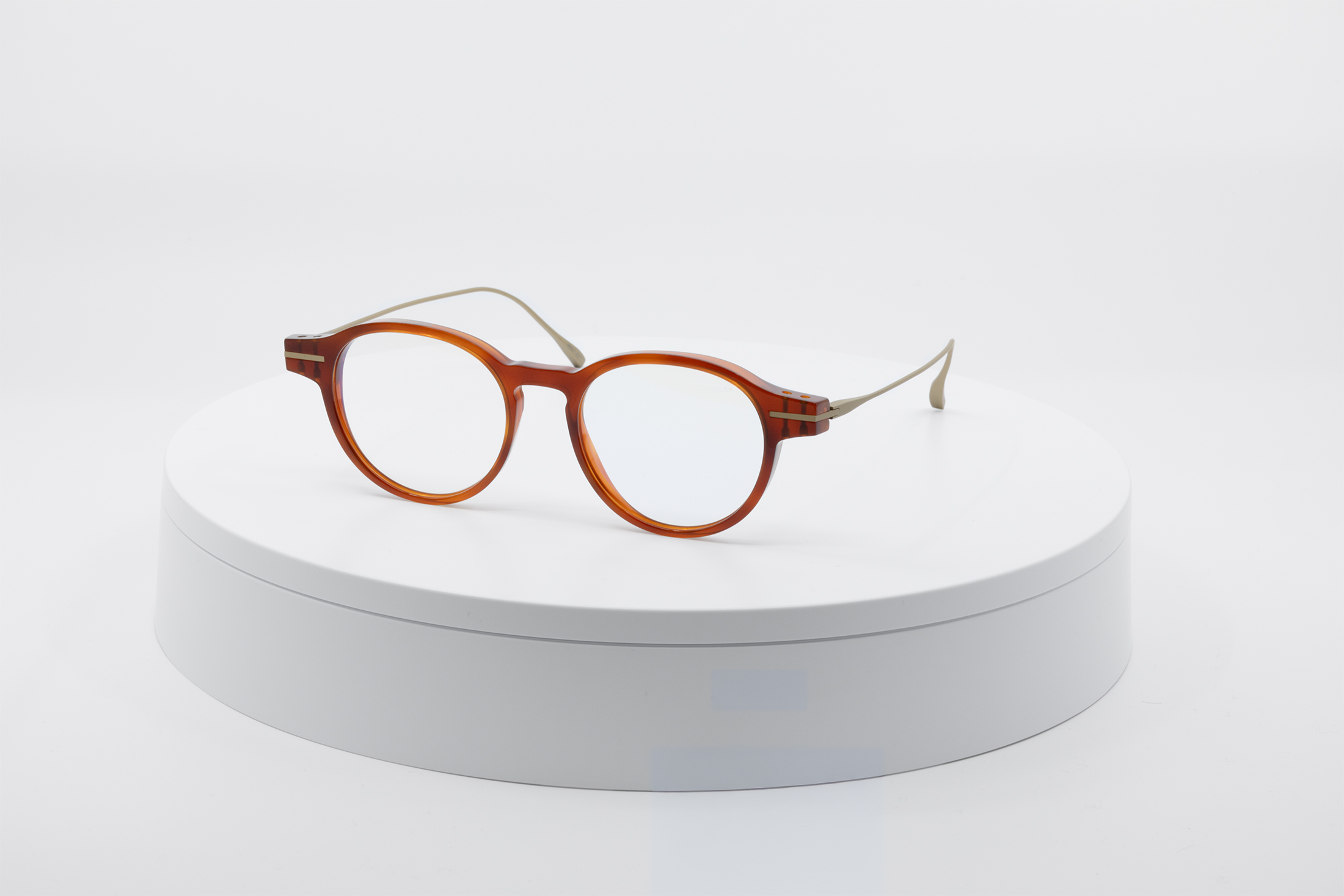 Sep·42 — Light Tortoise Gold angled